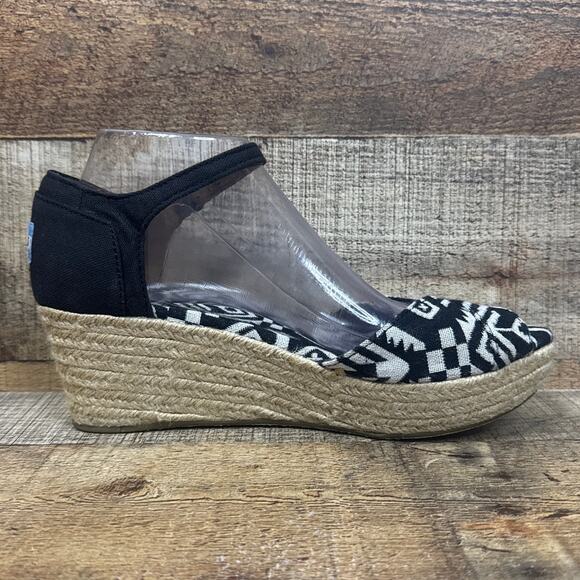 New Toms Espadrille Wedge Sandals Black White Aztec Tribal Size 9 - Picture 3 of 9